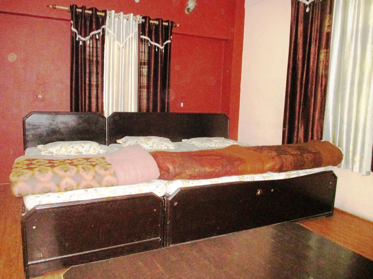 Hotel Shiv Palace Dehradun Buitenkant foto