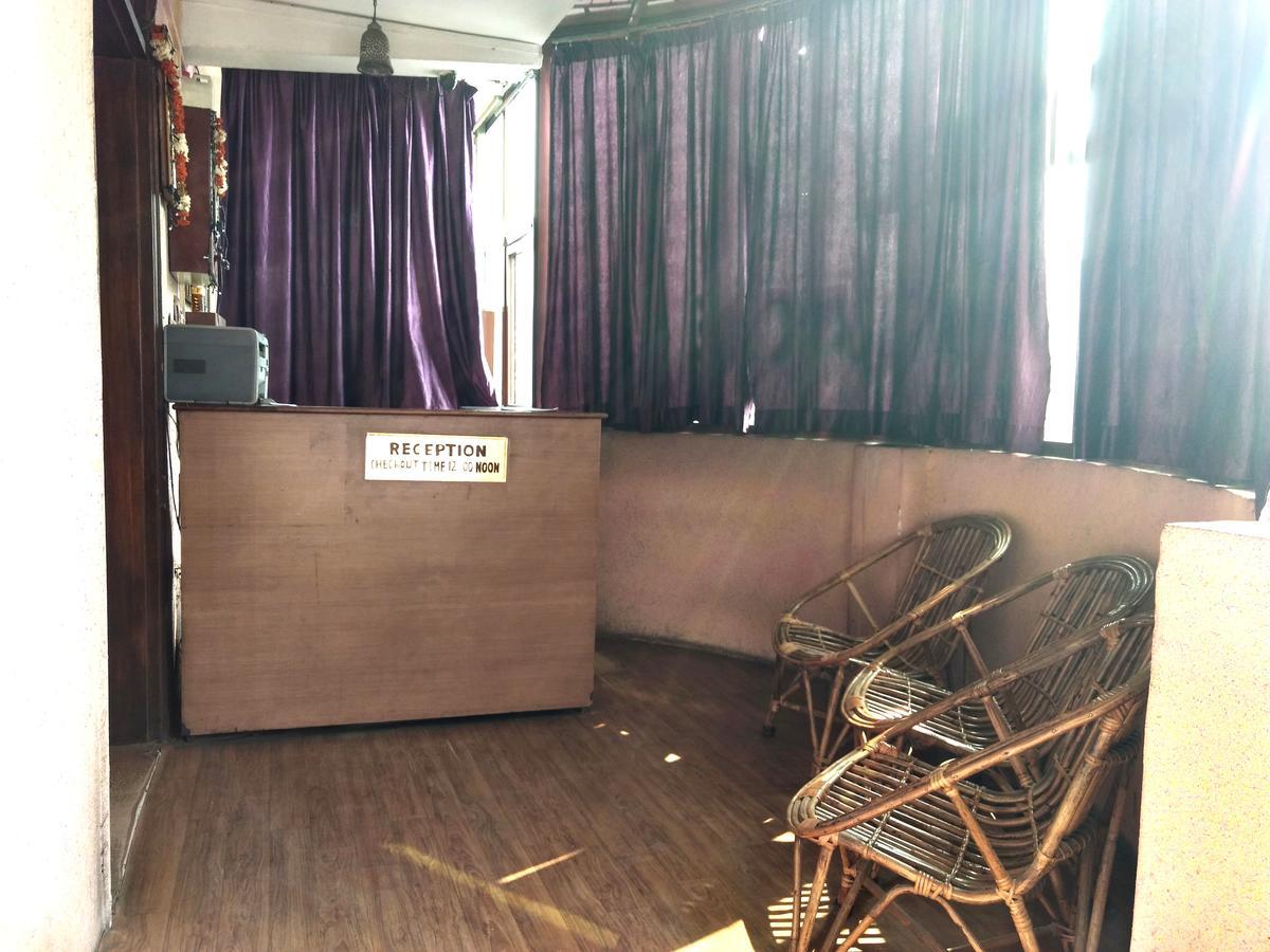 Hotel Shiv Palace Dehradun Buitenkant foto