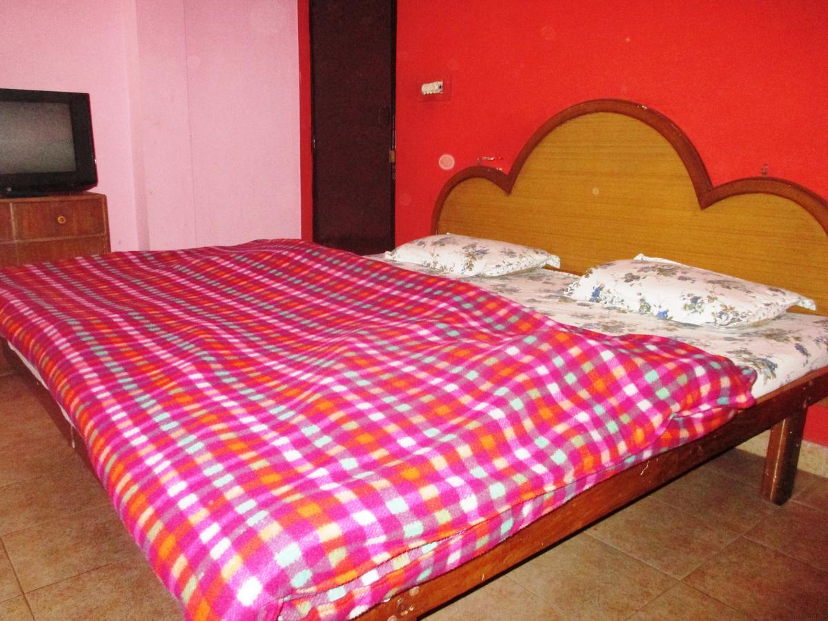 Hotel Shiv Palace Dehradun Buitenkant foto